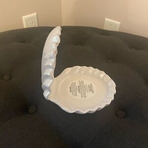 Bath and body candle holder